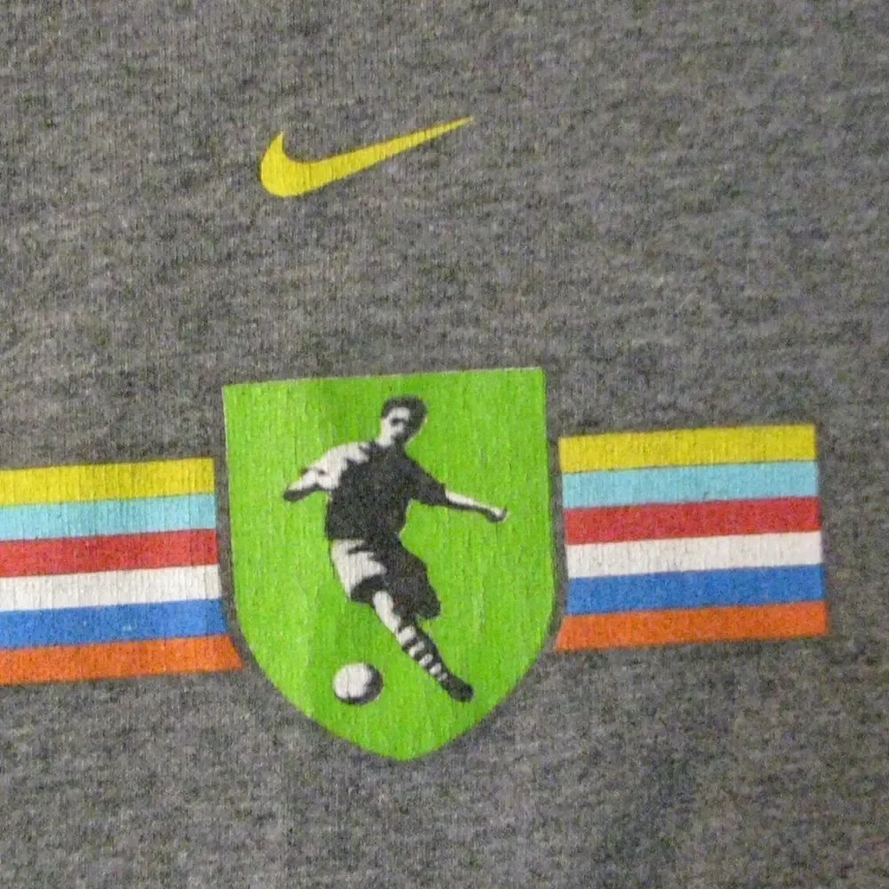 Vintage Nike Center Swoosh Soccer Football Graphic T-Shirt